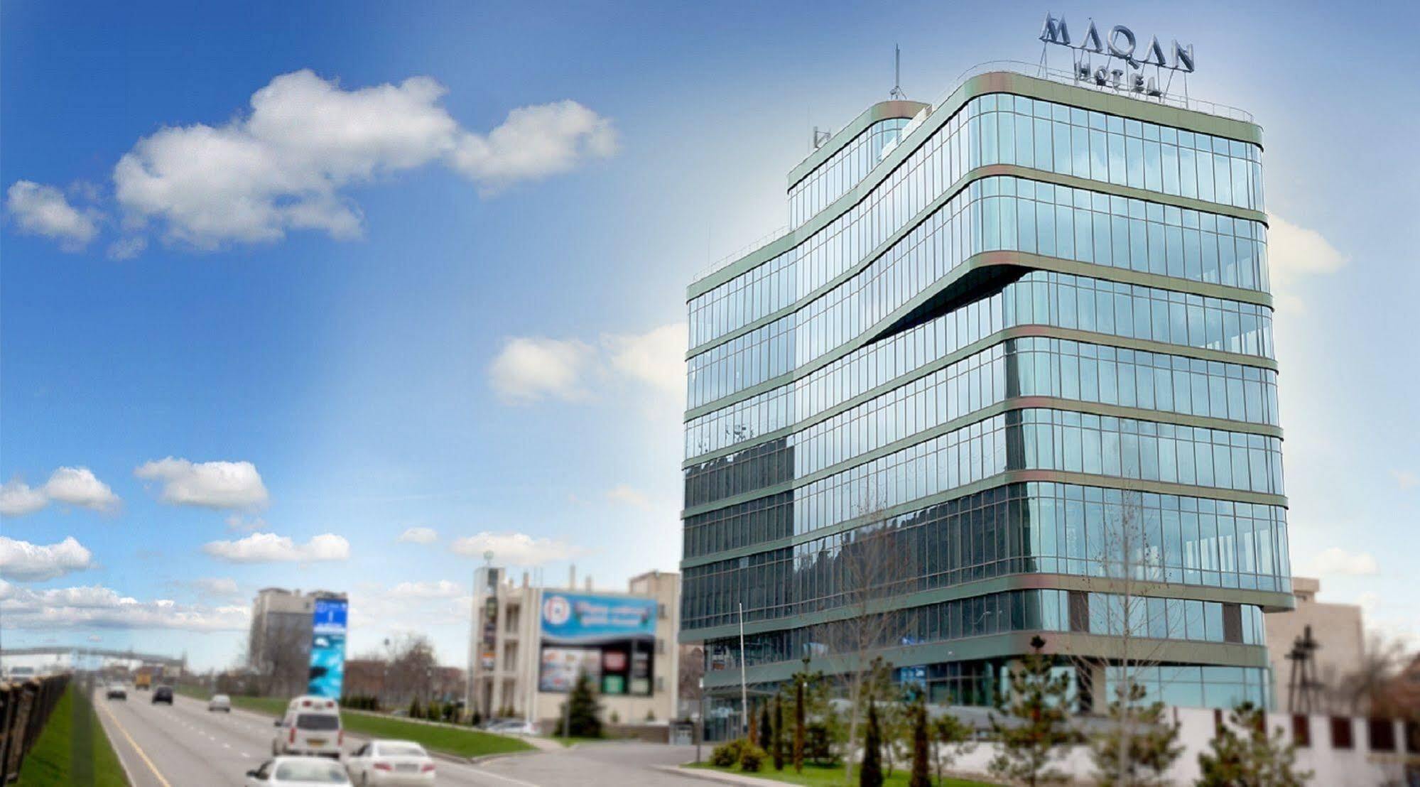 Maqan Hotel Almaty Exterior foto